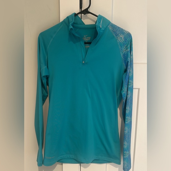 Nike Dri-Fit top - Picture 1 of 1